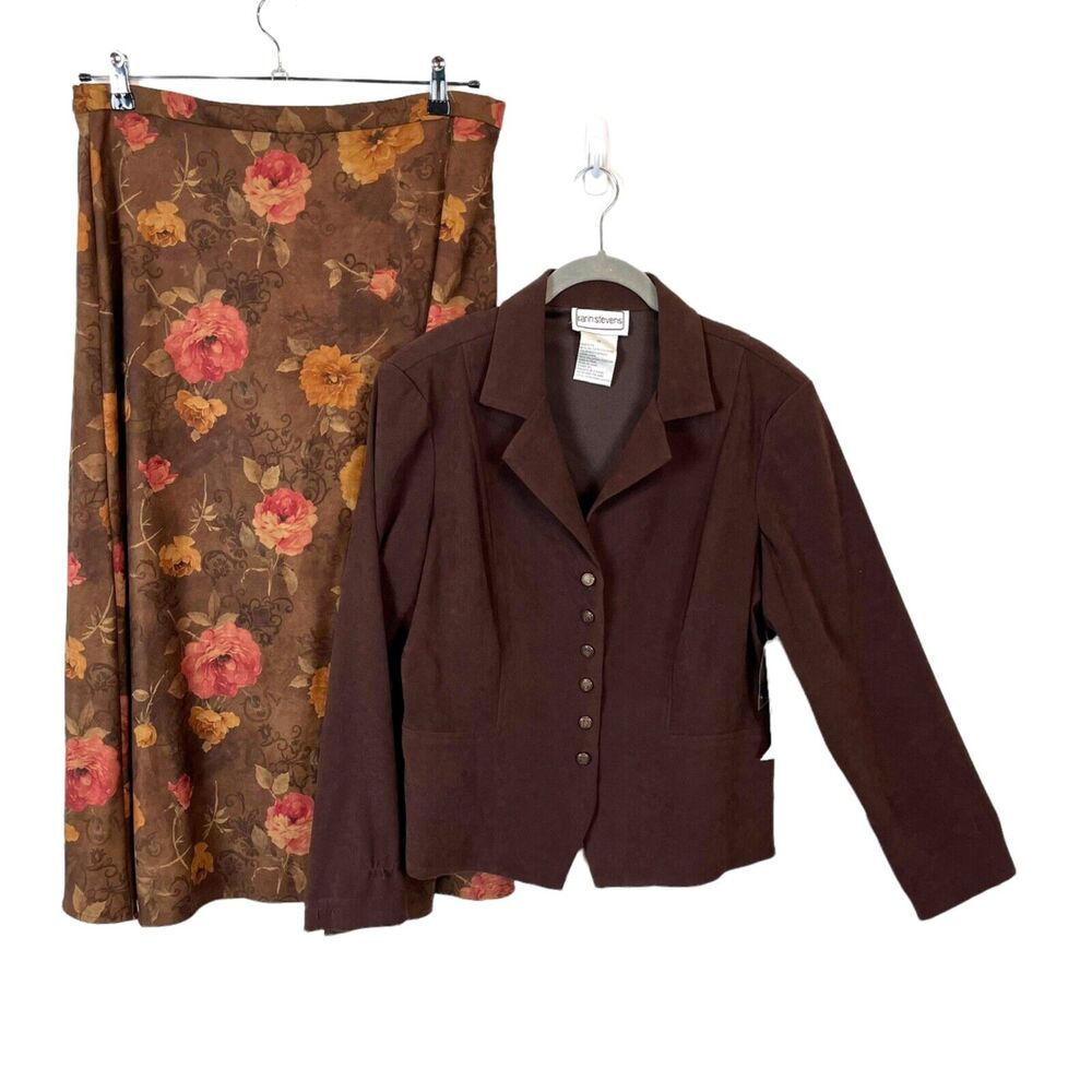 Karin Stevens Suit Set Skirt Blazer * SZ 14 Women’s 2 PC Faux Suede Brown Floral